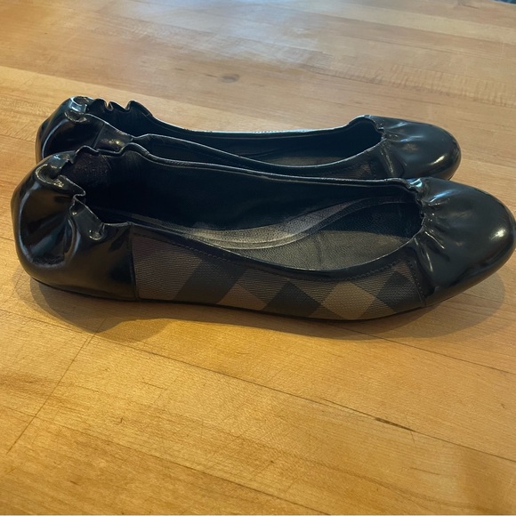 Burberry Black Patent Leather Nova Soft Ballerina Flats Size 36.5 - Picture 4 of 12